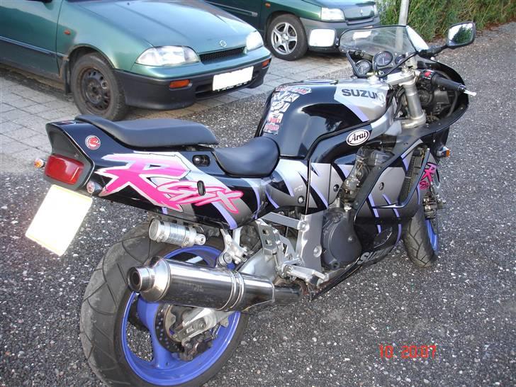 Suzuki GSX 750 R *solgt* billede 4