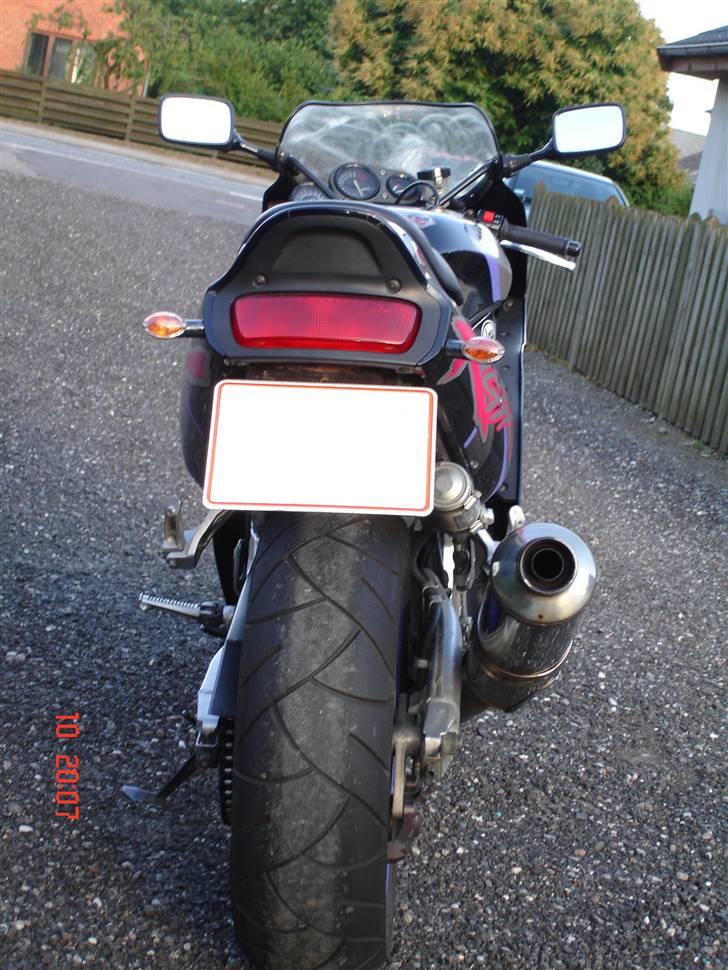 Suzuki GSX 750 R *solgt* billede 5