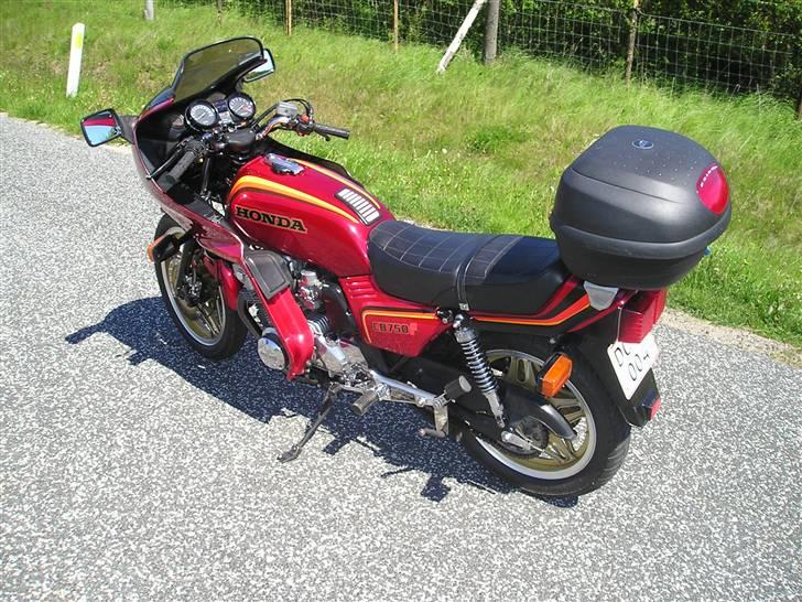 Honda CB 750 billede 1