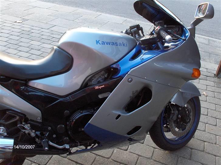 Kawasaki ZZR 1100 SOLGT!! billede 1