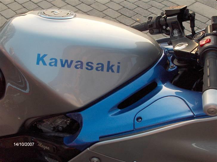 Kawasaki ZZR 1100 SOLGT!! billede 8