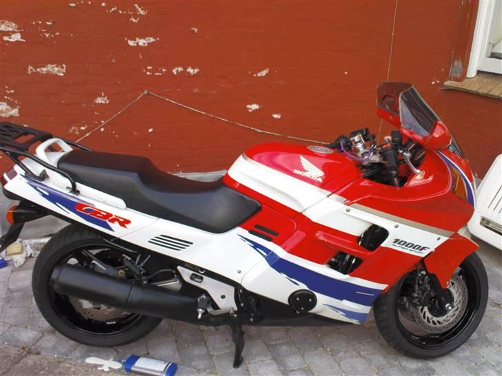 Honda cbr1000 f billede 1