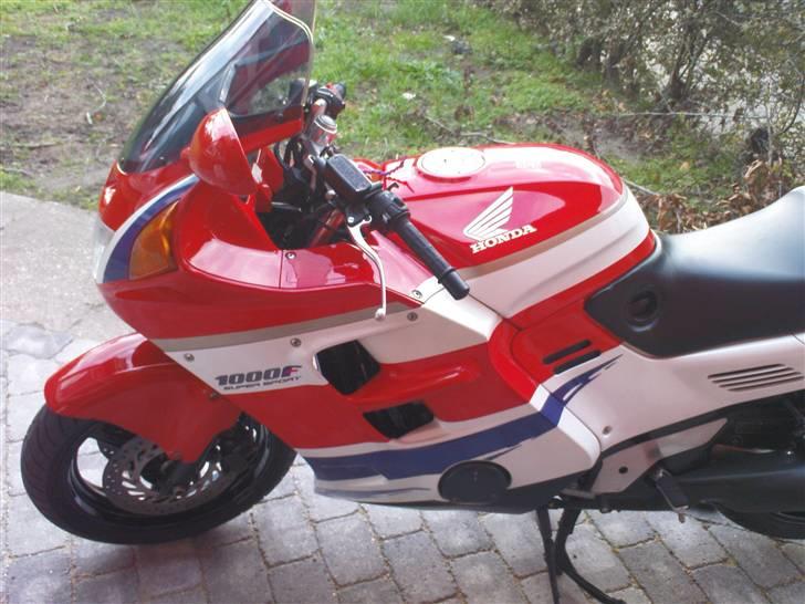 Honda cbr1000 f billede 5