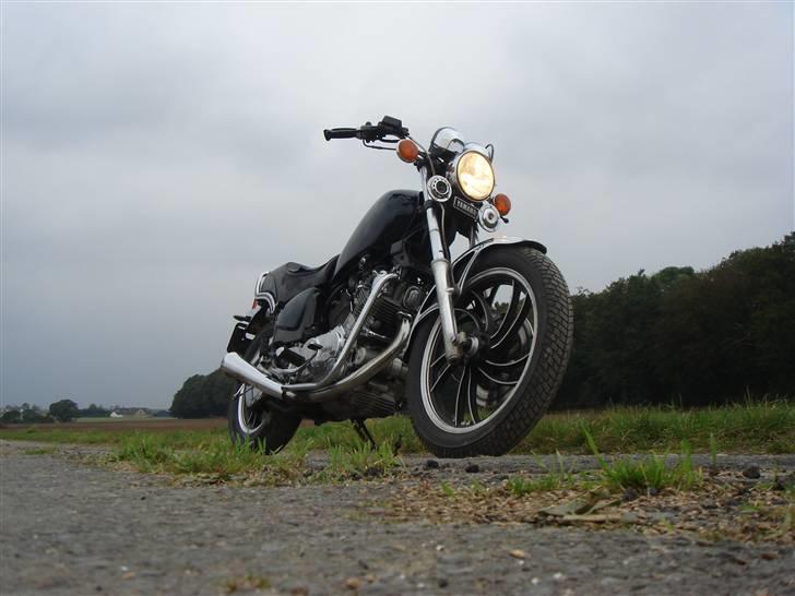 Yamaha XV 750 SE *SOLGT* billede 1