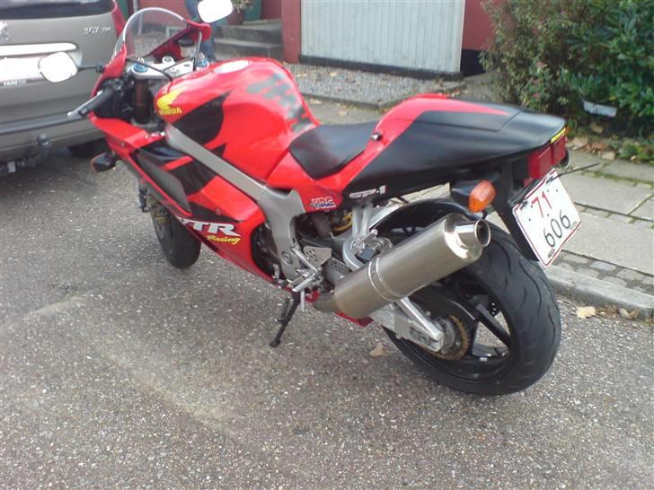 Honda VTR SP-1 SOLGT billede 3