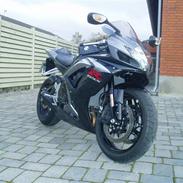 Suzuki GSXR 750 K7