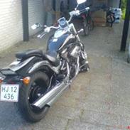 Suzuki Intruder M800