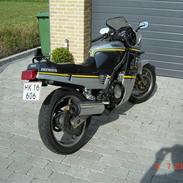 Yamaha FZ 750 til salg..