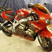 Honda CBR 900 RR