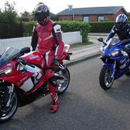Yamaha YZF R1