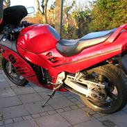 Suzuki rf900r