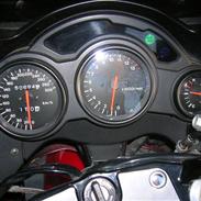 Suzuki rf900r