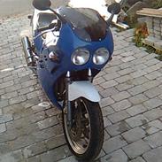 Suzuki gsxr 250 solgt