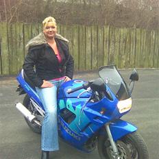 Suzuki GSX 750 F *SOLGT* 