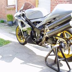 Honda RC30 Durbahn V1 / RVF