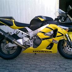 Honda CBR929RR Fireblade SC44