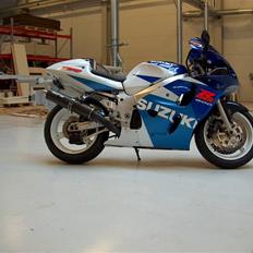Suzuki GSX-R 600  (TIL SALG)