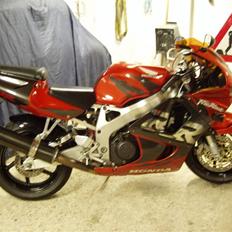 Honda CBR 900 RR