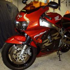 Honda CBR 900 RR