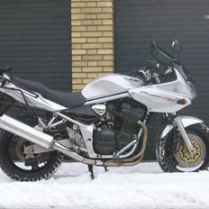 Suzuki GSF1200SK4