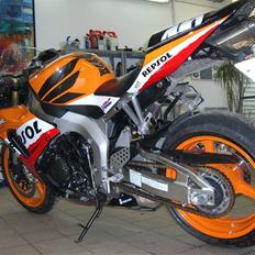 Honda Cbr1000RR Fireblade