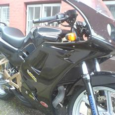 Honda Nsr f * Ukampdygtig*