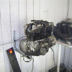 Suzuki gs 550 e  solgt