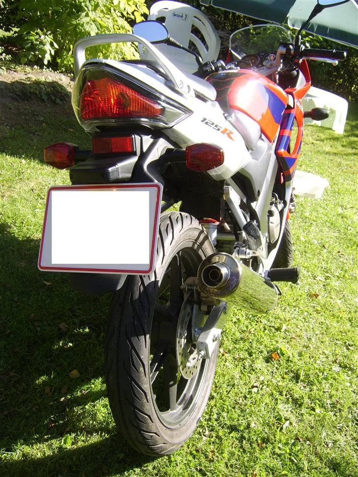 Honda CBR 125 R SOLGT billede 12