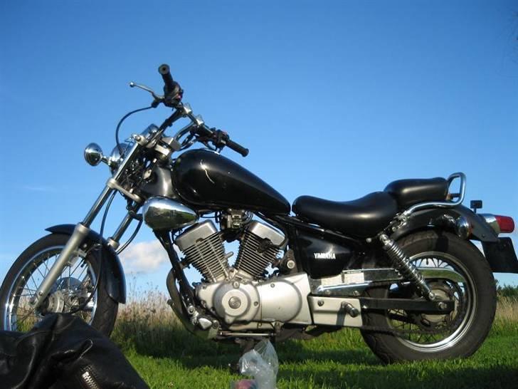 Yamaha XV Virago - Solgt - Et billede taget på Kulhuse Camping i sommeren 2007. billede 8