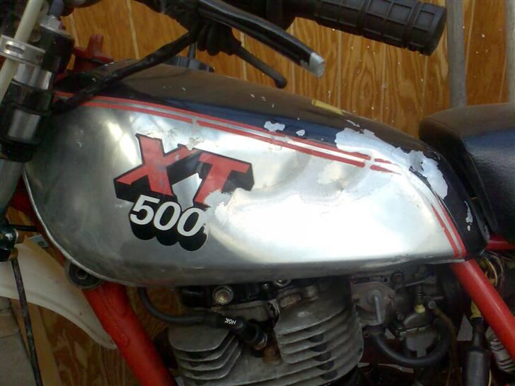 Yamaha xt 500 - en meget bulet tank... køber nok en ny/brugt billede 2