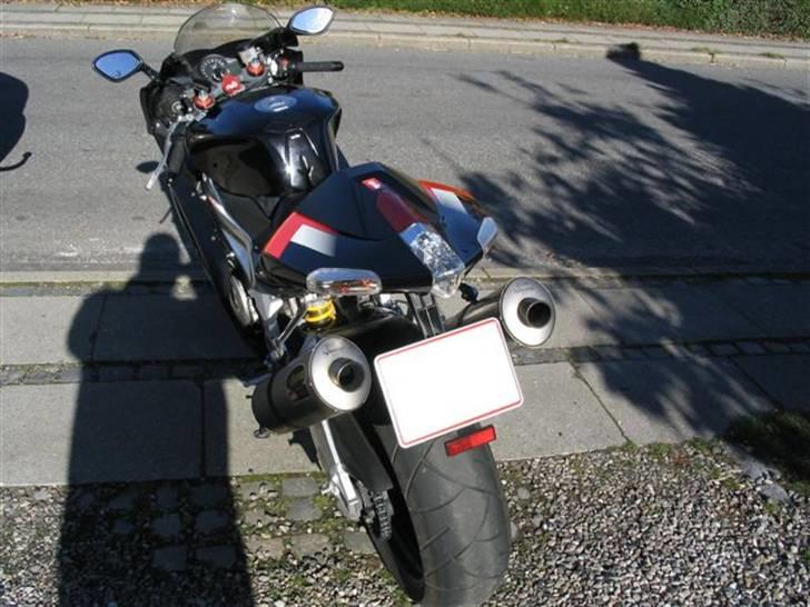 Aprilia RSV 1000 R "Solgt" billede 10