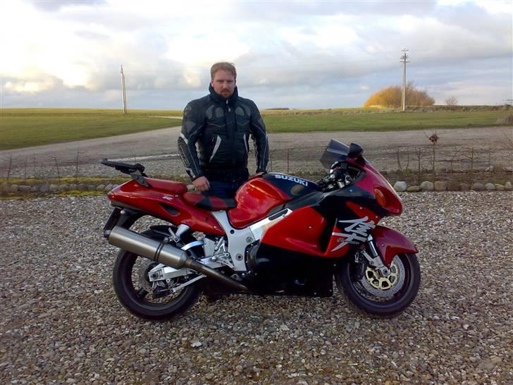 Suzuki GSX1300R Hayabusa.. - På vej til klubmøde en søndag aften i april 2008.. billede 1