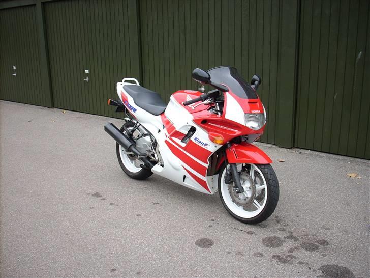 Honda CBR F 2 billede 1