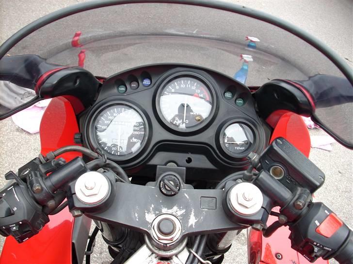 Honda CBR F 2 billede 7