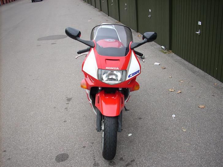 Honda CBR F 2 billede 9