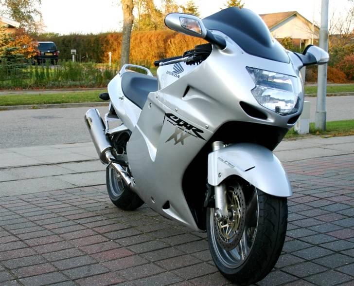 Honda cbr 1100 xx  blackbird billede 11