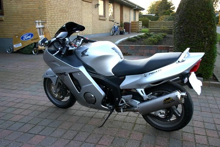 Honda cbr 1100 xx  blackbird billede 12