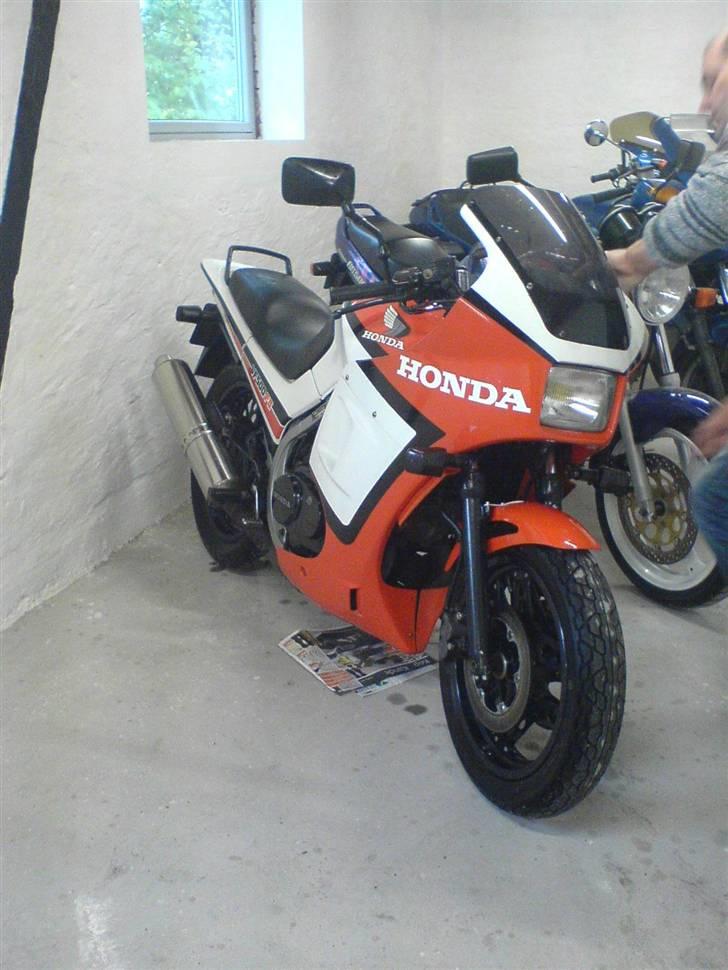 Honda VF 500 FII - I vinterhi billede 7