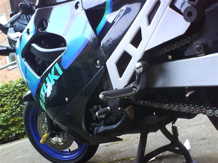 Suzuki GSX 600 f (solgt) billede 7