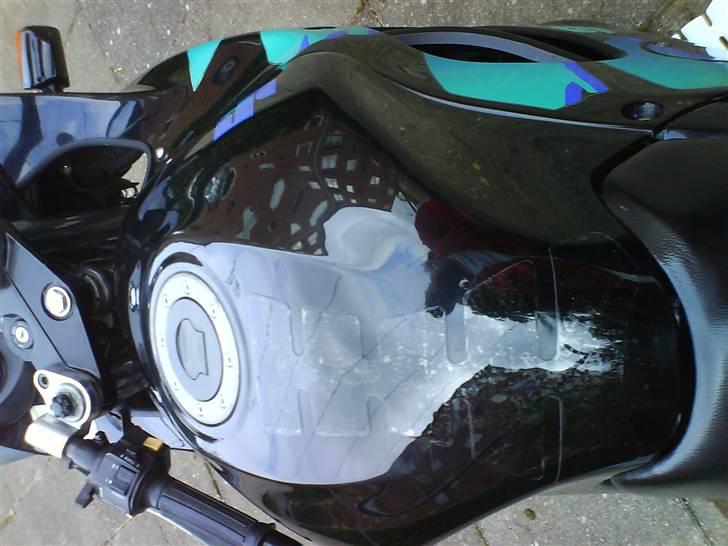 Suzuki GSX 600 f (solgt) billede 8