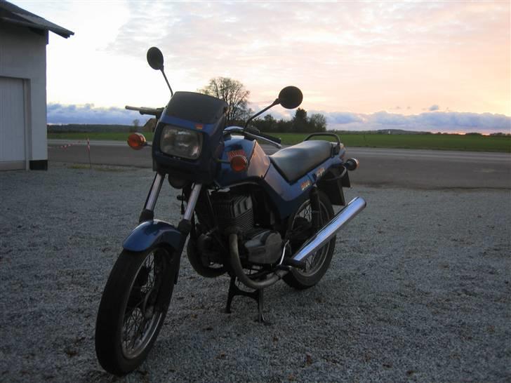 Jawa 350 - Der holder han stolt i al sin pragt :] billede 6