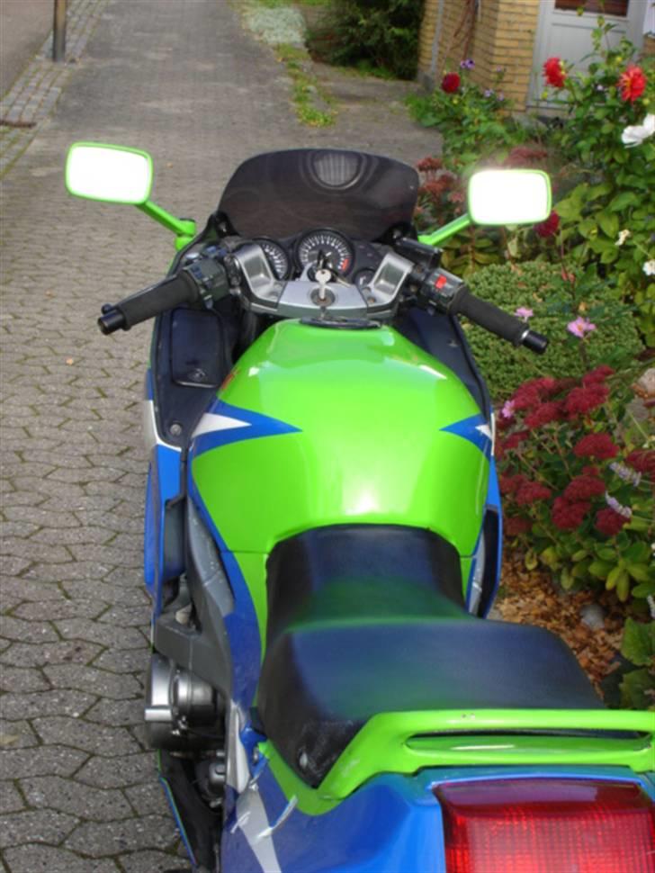 Kawasaki ZZR 600    * solgt * billede 15