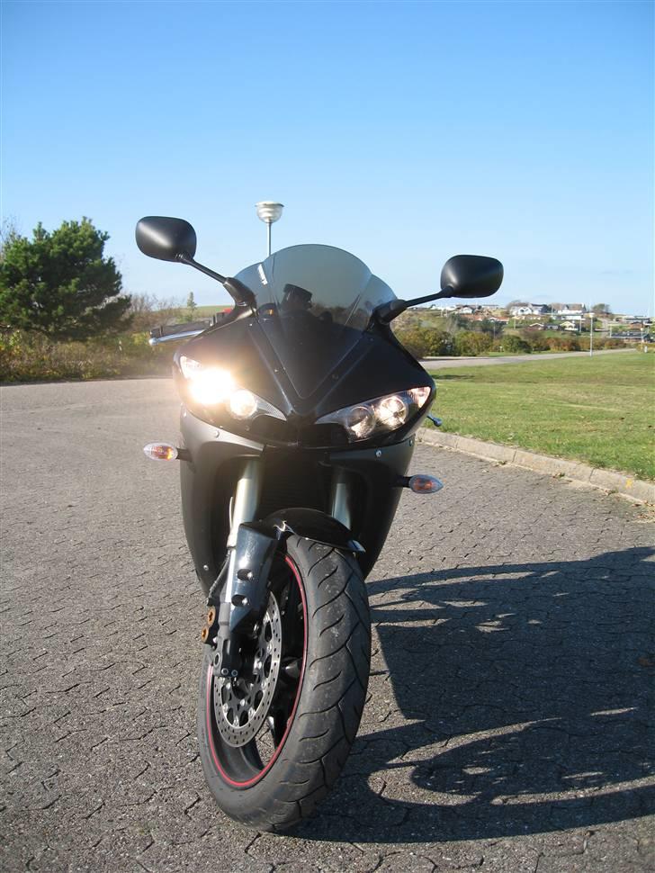 Yamaha R6 billede 6