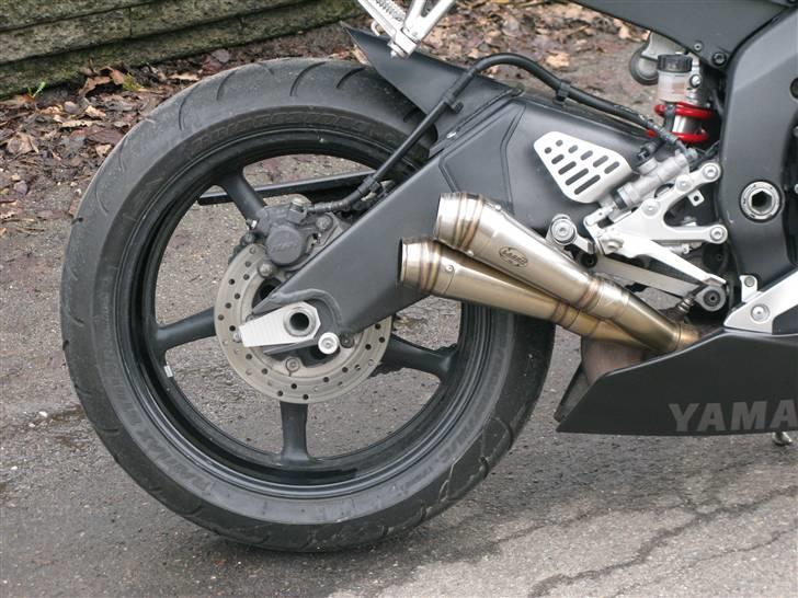 Yamaha YZF R6 (SOLGT) billede 4
