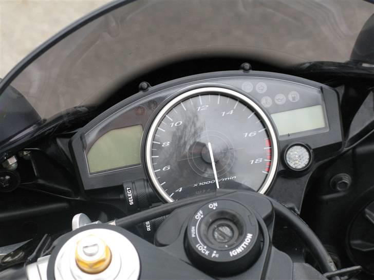 Yamaha YZF R6 (SOLGT) billede 6