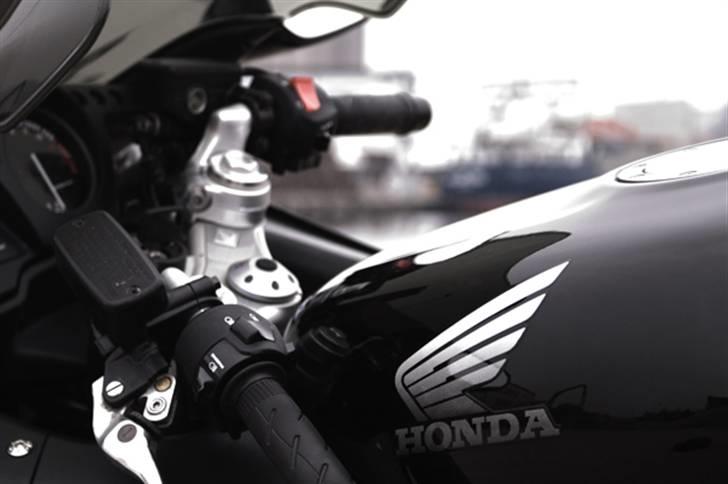 Honda CBR1100XXSuperBlackBird billede 7