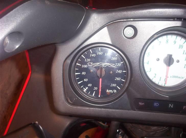 Honda VFR 800 RC 46 - Hjemmelavet spedometer skive - det funger sku :-) billede 5