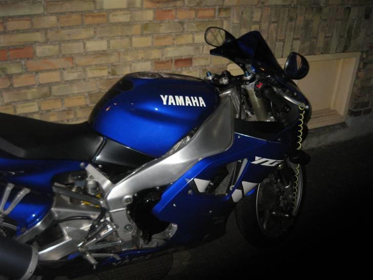 Yamaha YZF-R1 ( Solgt ) billede 2