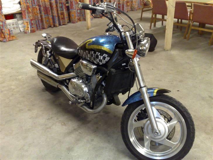 Honda VF 750 billede 4