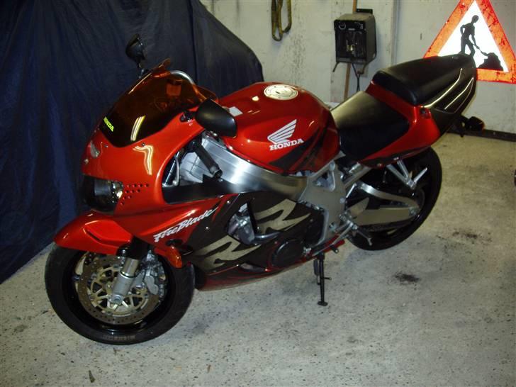 Honda CBR 900 RR billede 4